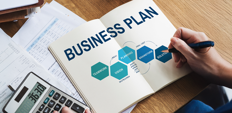 No es suerte, es estrategia: arma tu plan de negocios hoy
